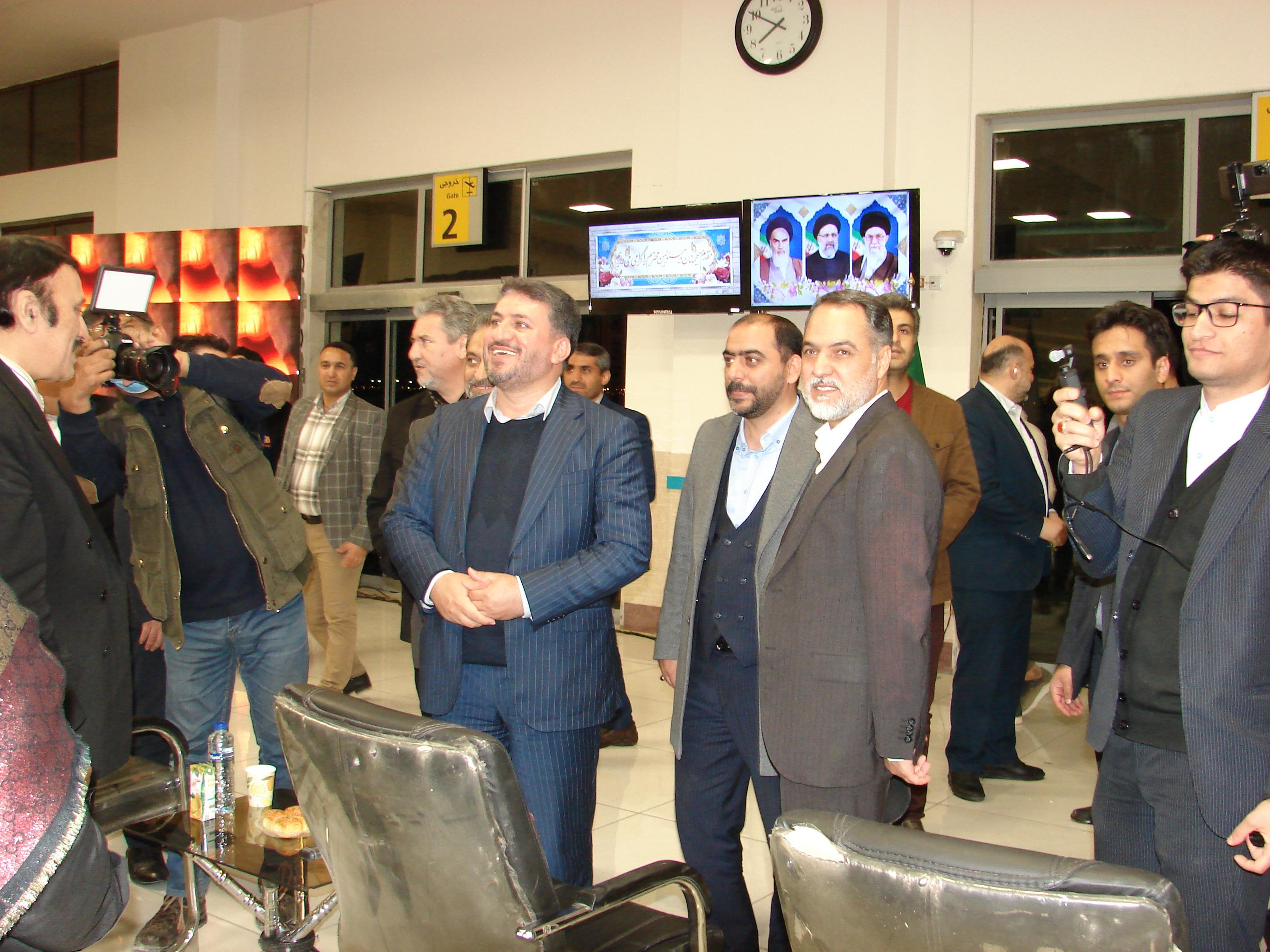 مهمترین کاربرای جذب گردشگری و سرمایه‌گذارایجاد زیرساختهای حمل و نقل هوایی ، ریلی و جاده‌ای است