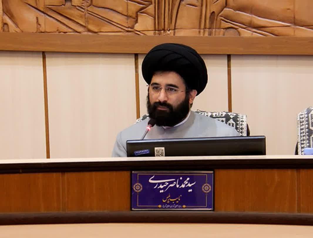 رویداد‌های فرهنگی در بافت تاریخی و مکان های مناسب برای گسترش فرهنگ اصیل دارالعباده