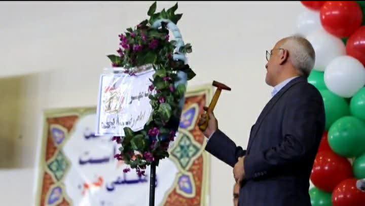 مدارس سما شهرستان یزدبا حضور خادمان بارگاه قدس رضوی عطر و بوی امام رضائ (ع) به خود گرفت