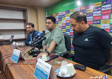 اخباری: قطع ارتباط داور ویدئویی حق چادرملو را ضایع کرد؛ مقصران جوابگو باشند + فیلم