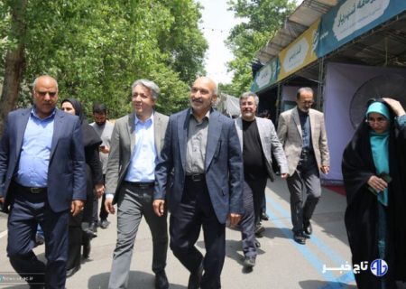 از زبان فارسی و مقام فردوسی آنگونه که باید پاسداری نکرده‌ایم