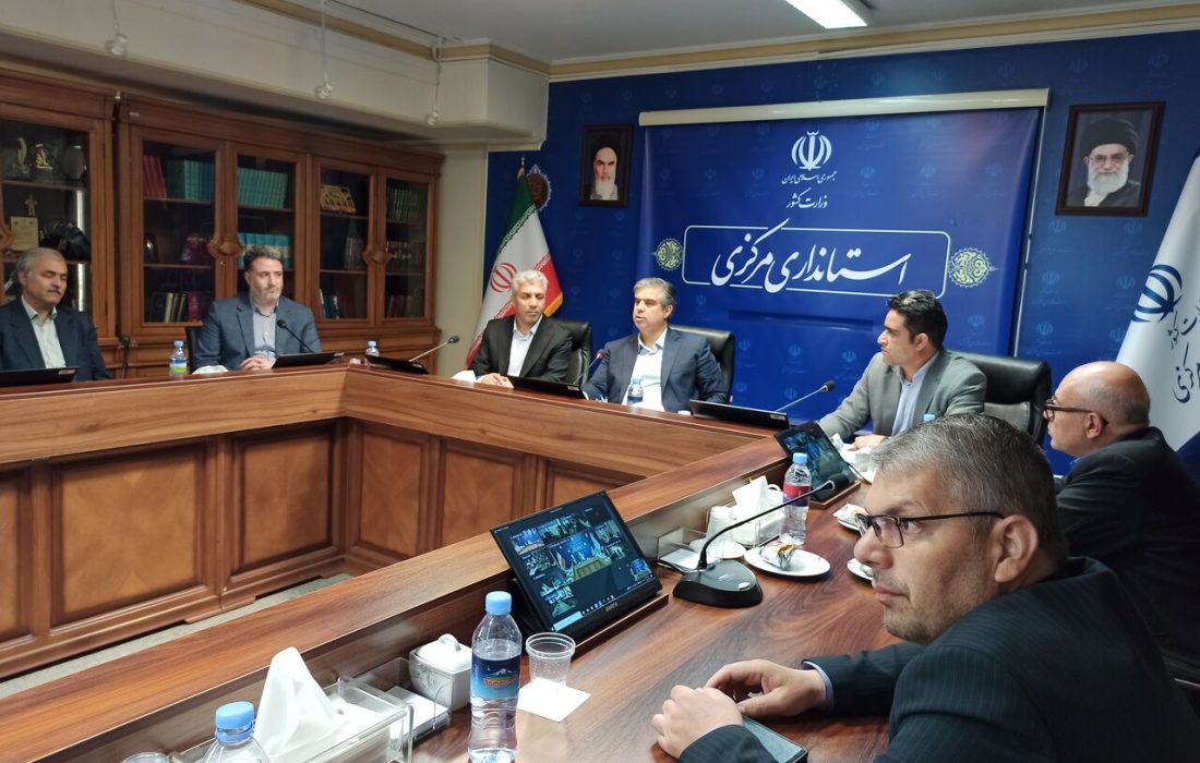استاندار مرکزی: عملکرد فرمانداران در توسعه فضاهای آموزشی ارزیابی می‌شود