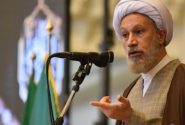 امام جمعه شیراز : مسئولان زمینه رونق تولید را فراهم کنند