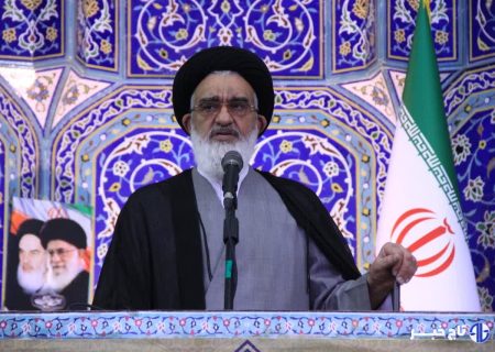 امام جمعه قم: پاسخ رئیس جمهوری به اراجیف ترامپ قاطعانه بود