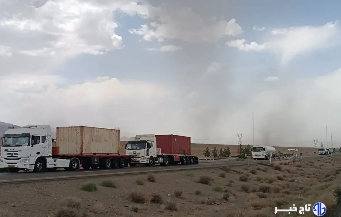 ترافیک کامیون‌ها در جاده بیرجند – زاهدان / بازگشایی جاده در دست اقدام است