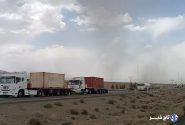 ترافیک کامیون‌ها در جاده بیرجند – زاهدان / بازگشایی جاده در دست اقدام است