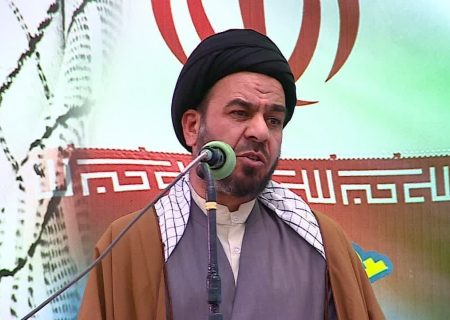 خطیب جمعه خمین: غیرت ملی مردم ایران در حادثه بندرعباس ستودنی است