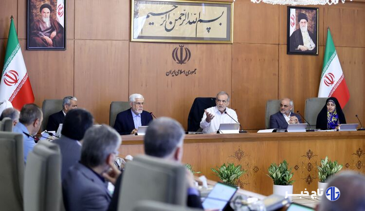 رئیس جمهوری : با همدلی داخلی ، آمریکایی ها نمی توانند از وضعیت ما سوء استفاده و طمع کنند