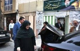 سخنگوی دولت به دیدار مادر شهید رییسی رفت
