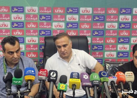 سرمربی پیکان: داور سَر ما را برید