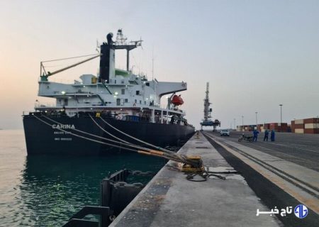 ظرفیت انبار کالاهای اساسی در بندرشهید بهشتی چابهار به ۲۰۰ هزار تن افزایش می‌یابد