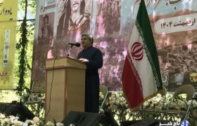 معاون استاندار: مدافعان ایران در برابر تجاوز بیگانگان به مردم معرفی شوند