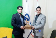 تجلیل مدیرکل محیط زیست لرستان از قائم‌ مقام انجمن خبرنگاری و روابط عمومی استان