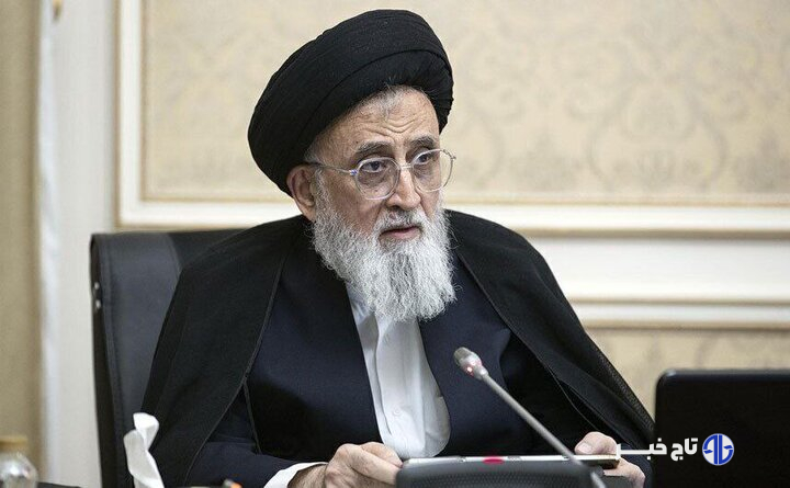 ایران امروز یکپارچه در برابر دشمن ایستاده است