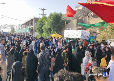 حضور گسترده مردم زاهدان در مهمانی کیلومتری غدیر در بلوار رسالت