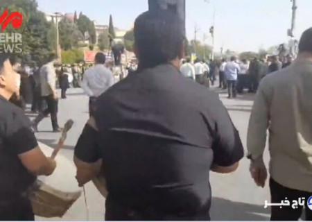 نوای غم‌انگیز «چمری» در مراسم تشییع پیکر شهدا در خرم‌آباد