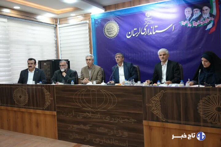 استاندار لرستان: مدیران سهم ۲۰ همتی پروژه‌های عمرانی لرستان را بگیرند