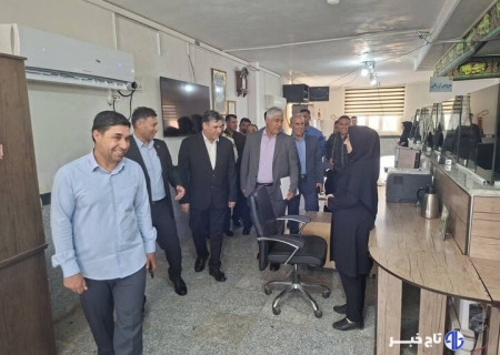 بازدید معاونین گمرک ایران و هیئت همراه از اداره کل گمرکات استان ایلام