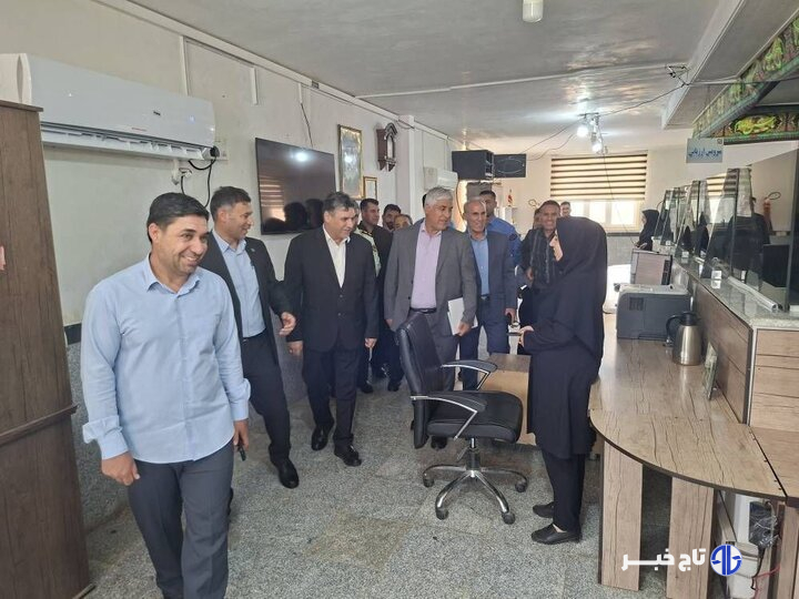 بازدید معاونین گمرک ایران و هیئت همراه از اداره کل گمرکات استان ایلام