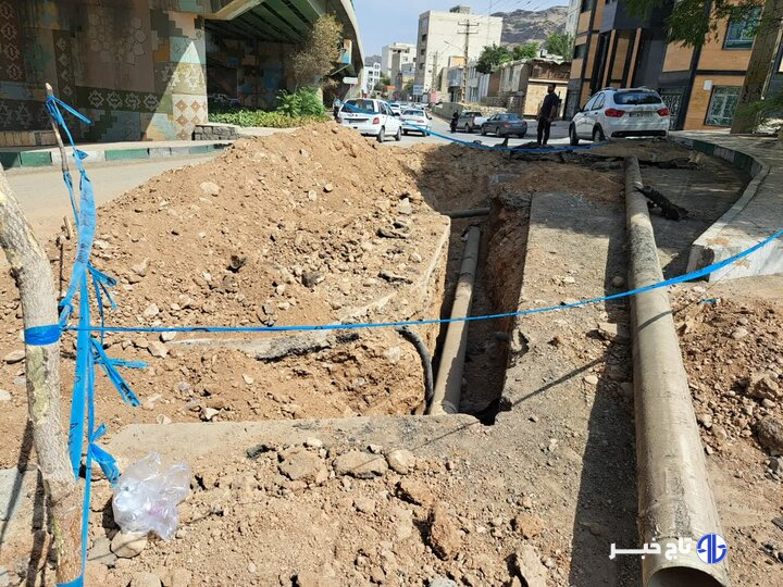 توضیحات آبفادرباره قطعی آب درخرم آباد؛گرفتگی لوله‌ها وتاخیر در تعمیرات