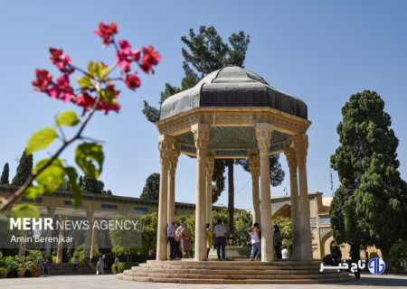 ساماندهی و مرمت آرامگاه حافظ شیرازی آغاز شد