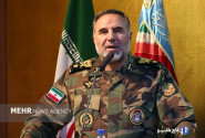 فرمانده نیروی زمینی ارتش: پرچم شهدای اقتدار را بر زمین نمی‌گذاریم