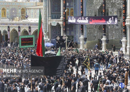 قم یکپارچه در سوگ واقعه روز دهم؛ حرکت دسته‌های عزادار به سمت حرم