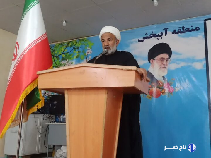 مساجد محور اداره امور جامعه و پیروزی‌های ملت هستند