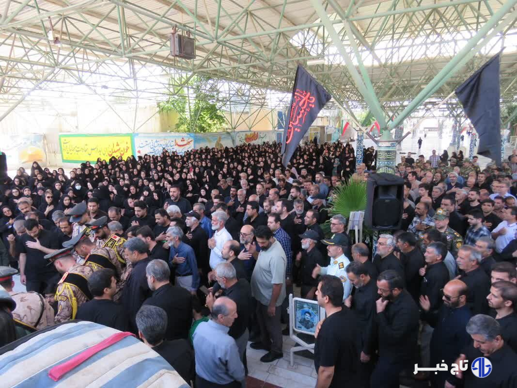 پیکر مطهر شهید «هوشنگ ناصرپور» در بروجرد تشییع شد