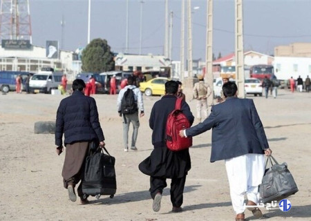 ۴ خودروی حامل اتباع خارجی غیر مجاز در دامغان توقیف شدند
