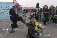 اجرای نمایش خیابانی «ماندن یا رفتن» با موضوع مقاومت فلسطین در چذابه