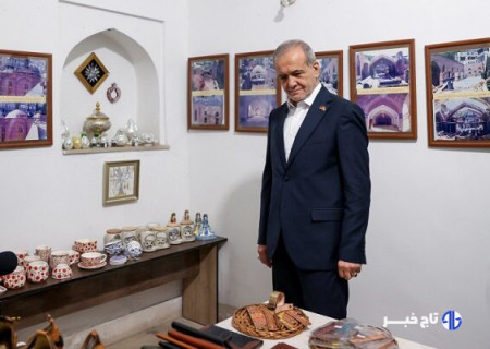 بازدید پزشکیان از مسجد کبود ایروان و اقامه نماز با نمازگزاران