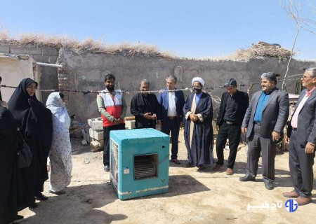 تشریفات سنگین اهدای یک کولر «دست دو» در هامون؛ آسیب گزارش‌زدگی ادارات