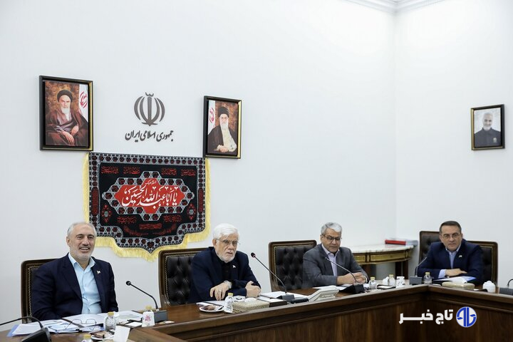 عارف:  اقتصاد دانش بنیان نباید درگیر نظام بروکراتیک شود