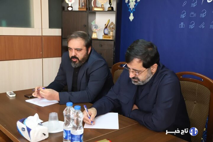 مطبوعات در کنار نگاه امیدآفرین، دیدگاه منتقدانه را نیز حفظ کنند