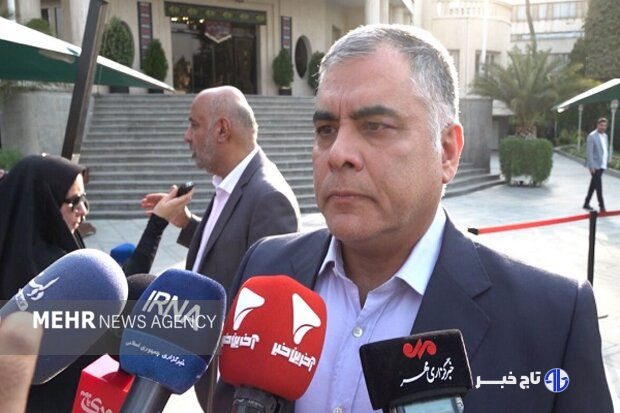 پاک‌نژاد: قیمت بنزین سوپر احتمالاً به بیش از ۵۰ هزار تومان برسد