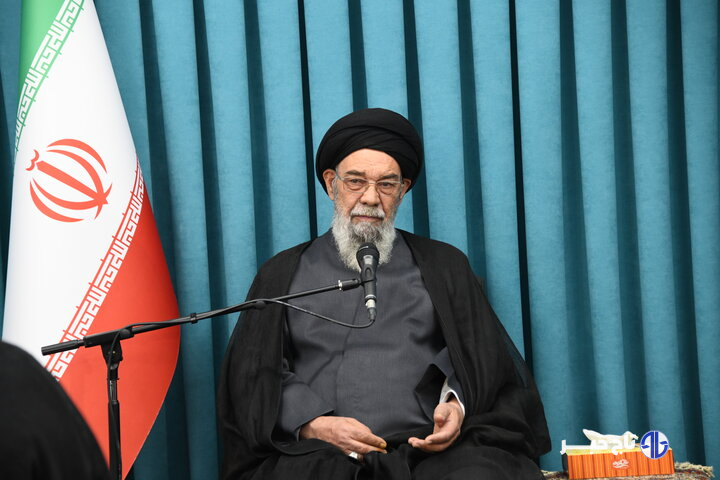 امام جمعه اصفهان: اربعین، آزمون بزرگ توان هلال‌احمر است