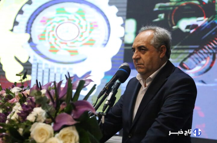 سرمست: هیچ توسعه پایداری بدون رشد صنعت محقق نمی‌شود