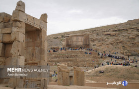 لغو ممنوعیت صادرات تخت نرد و گمانه زنی در تخت جمشید