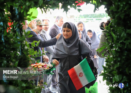 همه مدارس سال تحصیلی جدید حضوری بازگشایی می‌شوند