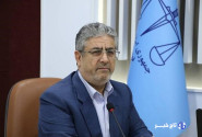 کسانی که می‌خواهند مسئولیت بگیرند باید از شهدا درس ایثار بگیرند