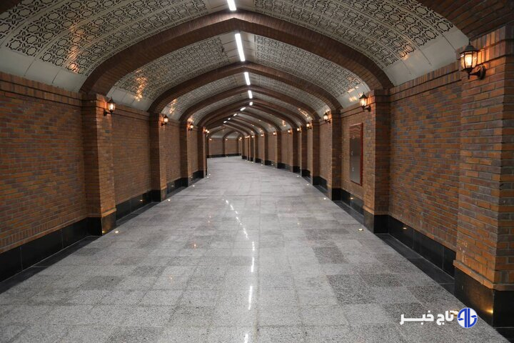 احداث سازه ورودی شرقی و تجهیز زیرگذر گلوبندک تهران