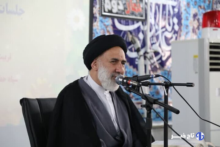 امام جمعه شهرکرد: مدیران و مسئولان در ترویج نماز کوشا باشند