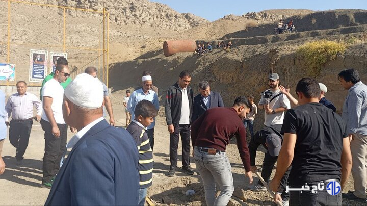 تقوی مرحله دوم طرح «والیبال برای همه ایران» را در رازوجرگلان اجرا کرد