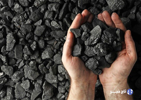 جمع‌آوری زغال‌های بلوط قاچاق در خرم‌آباد!
