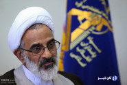 حاجی صادقی: امت متصل به ولایت هرگز شکست نمی‌خورد