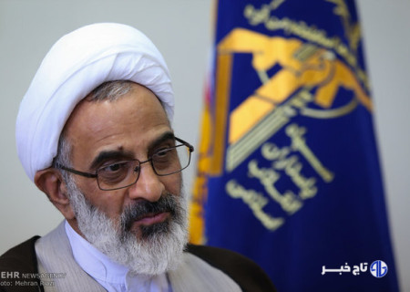 حاجی صادقی: امت متصل به ولایت هرگز شکست نمی‌خورد