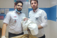 زایمان اضطراری نوزاد در آمبولانس اورژانس سقز