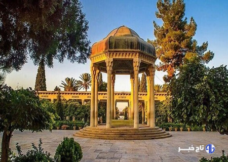 شعر حافظ نمایشگاه هنر و ذوق ایرانی و دانشگاه زندگی و معرفت است