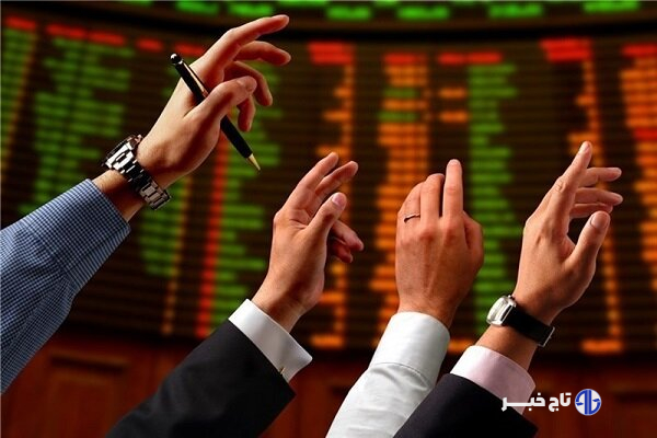 نبرد تمام عیار خریداران و فروشندگان در تابلو معاملات؛ شاخص کل عقب نشست